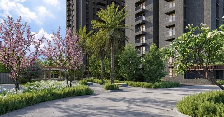 Assetz Trees & Tandem: Landscaped driveway